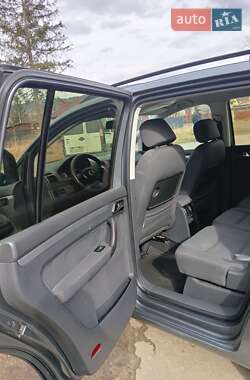Минивэн Volkswagen Touran 2004 в 