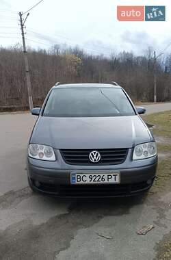 Минивэн Volkswagen Touran 2004 в 