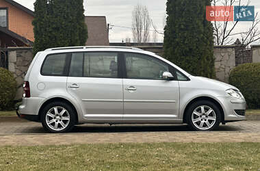 Мінівен Volkswagen Touran 2008 в Сарнах