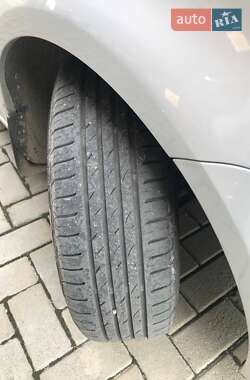 Минивэн Volkswagen Touran 2007 в 