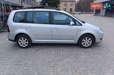 Минивэн Volkswagen Touran 2008 в 