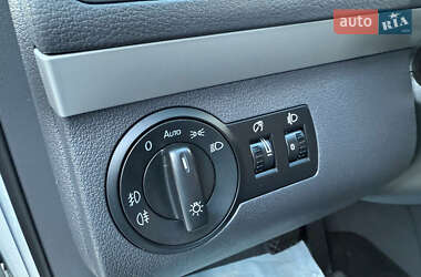 Минивэн Volkswagen Touran 2014 в 