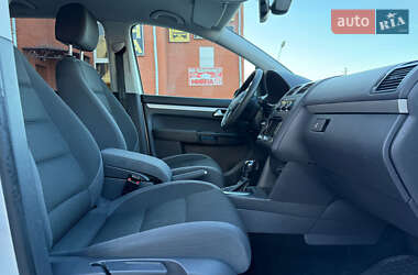 Минивэн Volkswagen Touran 2014 в 