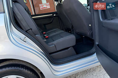 Минивэн Volkswagen Touran 2014 в 