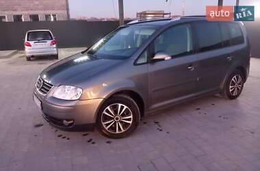Мінівен Volkswagen Touran 2005 в 