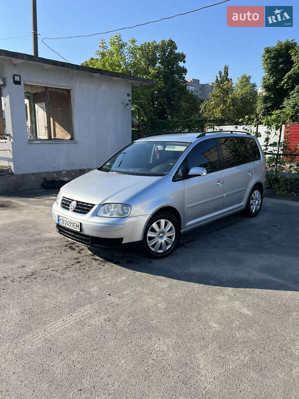 Минивэн Volkswagen Touran 2005 в Чернигове