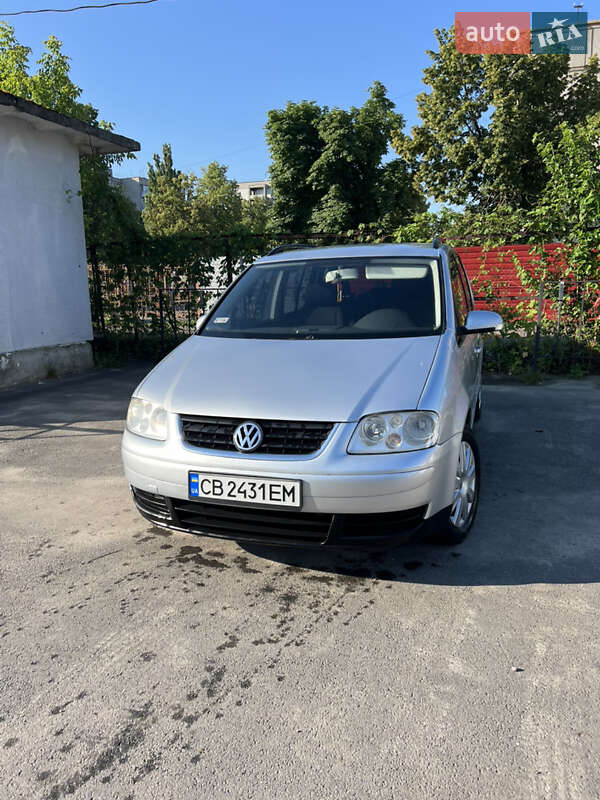Минивэн Volkswagen Touran 2005 в Чернигове