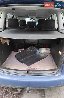 Минивэн Volkswagen Touran 2005 в 