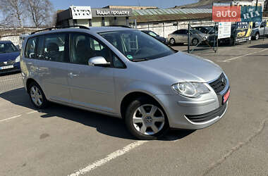 Мінівен Volkswagen Touran 2008 в 