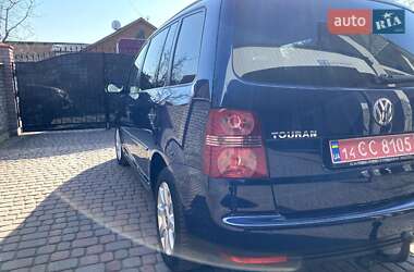Мінівен Volkswagen Touran 2008 в 