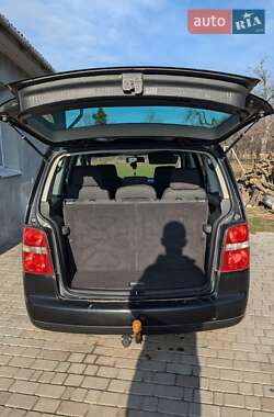 Мінівен Volkswagen Touran 2003 в 