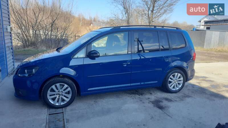 Volkswagen Touran 2011