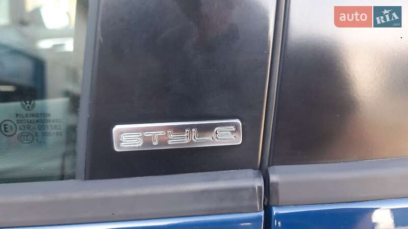 Мінівен Volkswagen Touran 2011 в Бориславі