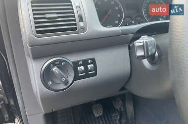 Минивэн Volkswagen Touran 2005 в 