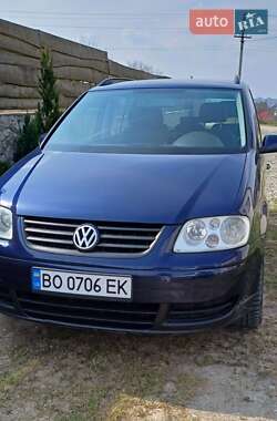 Мінівен Volkswagen Touran 2004 в 