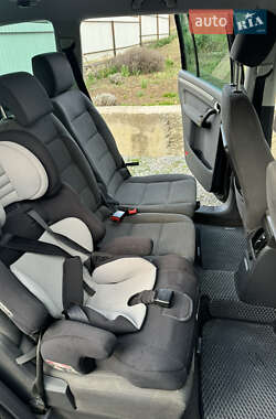 Мінівен Volkswagen Touran 2005 в 