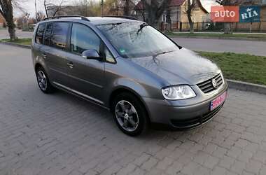 Минивэн Volkswagen Touran 2004 в 