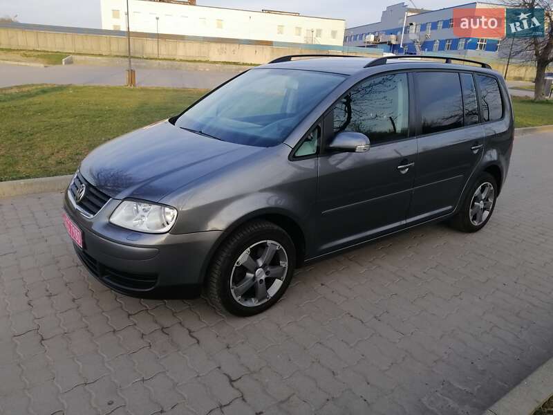 Мінівен Volkswagen Touran 2003 в Львові фото 13 Мінівен Volkswagen Touran 2003 в Львові