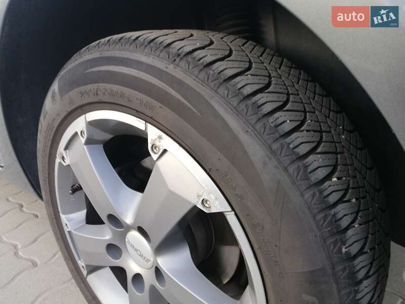 Мінівен Volkswagen Touran 2003 в Львові фото 38 Мінівен Volkswagen Touran 2003 в Львові