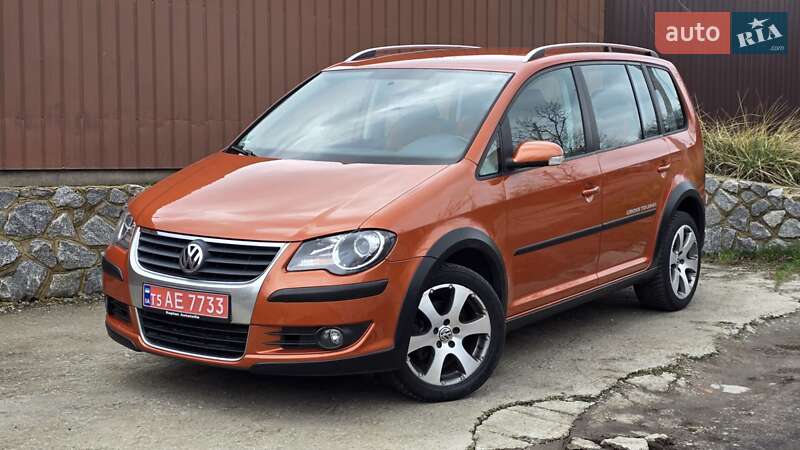 Мінівен Volkswagen Touran 2008 в Полтаві
