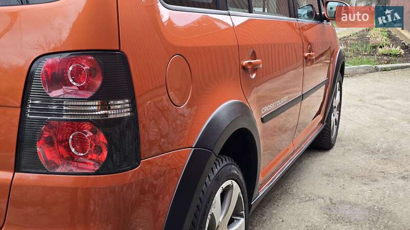 Мінівен Volkswagen Touran 2008 в Полтаві