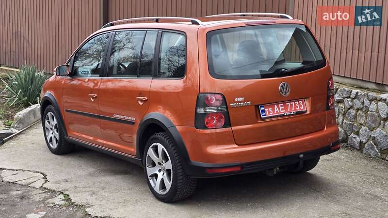 Мінівен Volkswagen Touran 2008 в Полтаві