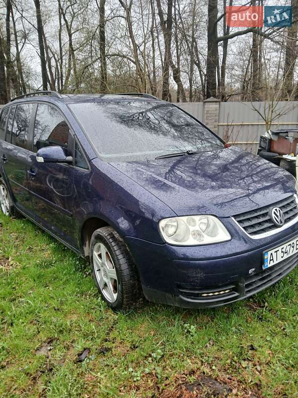 Мінівен Volkswagen Touran 2003 в 