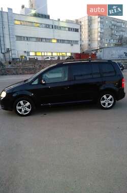 Минивэн Volkswagen Touran 2005 в 