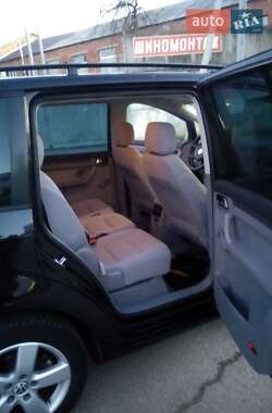 Минивэн Volkswagen Touran 2005 в 