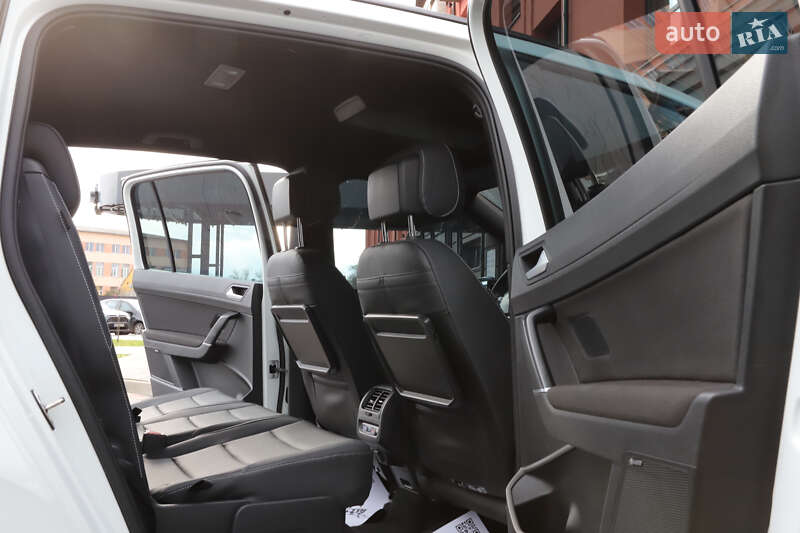 Микровэн Volkswagen Touran 2017 в Дрогобыче