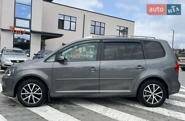 Минивэн Volkswagen Touran 2015 в 