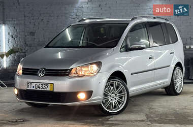 Минивэн Volkswagen Touran 2014 в 
