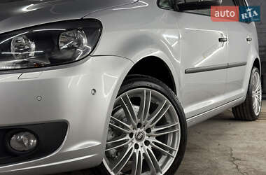 Минивэн Volkswagen Touran 2014 в 