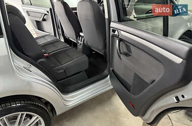 Минивэн Volkswagen Touran 2014 в 