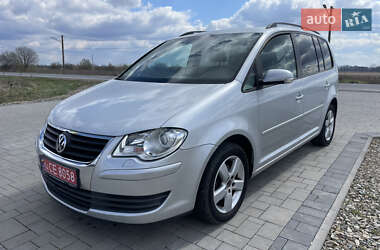 Минивэн Volkswagen Touran 2009 в 