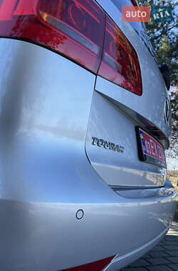Минивэн Volkswagen Touran 2010 в 