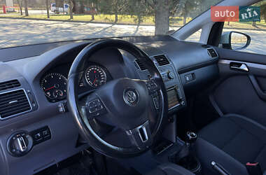 Минивэн Volkswagen Touran 2010 в 
