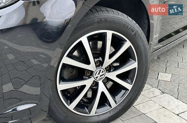Минивэн Volkswagen Touran 2011 в 