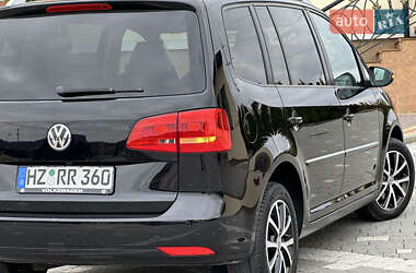 Минивэн Volkswagen Touran 2011 в 