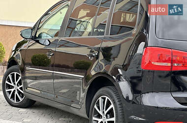 Минивэн Volkswagen Touran 2011 в 