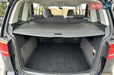 Минивэн Volkswagen Touran 2011 в 