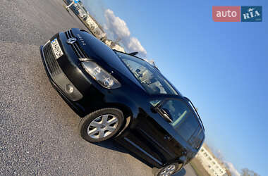Мінівен Volkswagen Touran 2010 в 