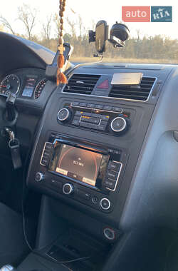 Мінівен Volkswagen Touran 2010 в 