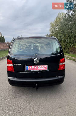 Мінівен Volkswagen Touran 2005 в 