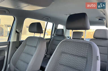 Мінівен Volkswagen Touran 2008 в 