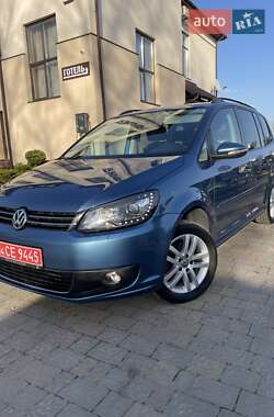 Мінівен Volkswagen Touran 2015 в 