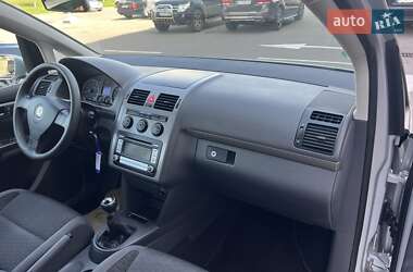 Минивэн Volkswagen Touran 2007 в 