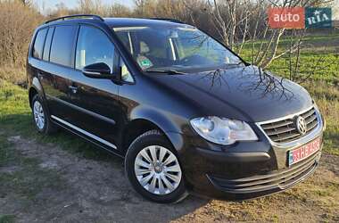 Минивэн Volkswagen Touran 2010 в 