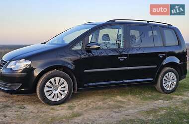 Минивэн Volkswagen Touran 2010 в 