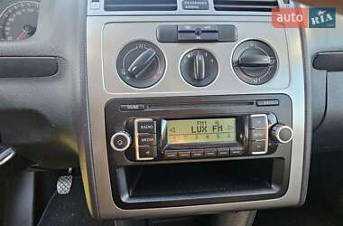 Минивэн Volkswagen Touran 2010 в 